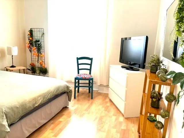 Grand De Caractere A Виши